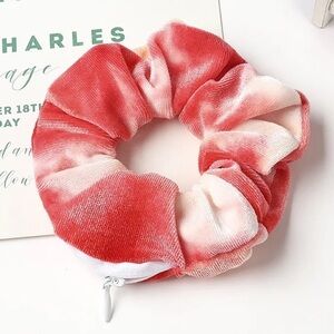 NWT Velvet Zip Scrunchie with Hidden Pocket – Tie Dye – Hair Accessory